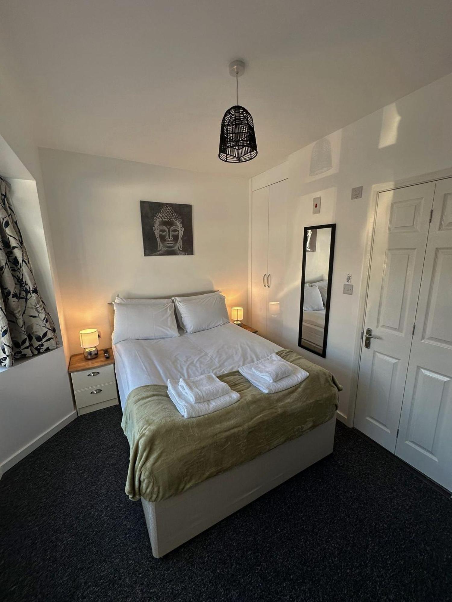 Newmarket Road Studios And Suites By Tas Accommodations Cambridge  Extérieur photo