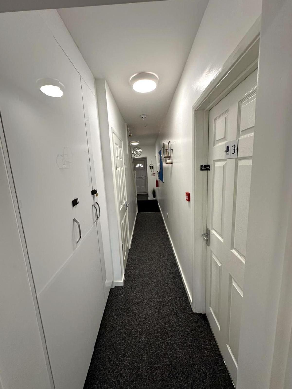 Newmarket Road Studios And Suites By Tas Accommodations Cambridge  Extérieur photo